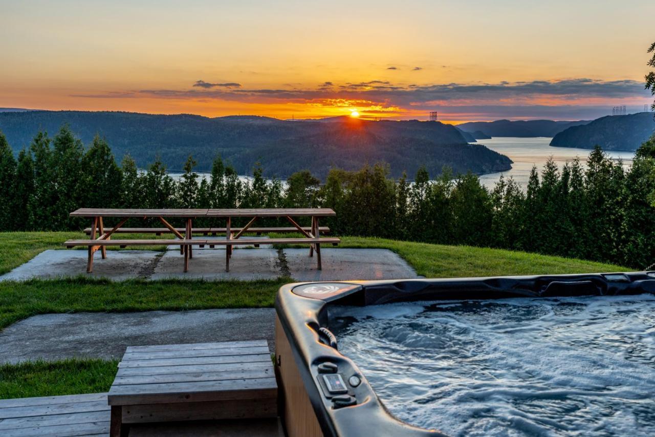 Montfjord - Chalets, Vue Spectaculaire Et Spa. Chantafjord #4 Sacre-Coeur エクステリア 写真