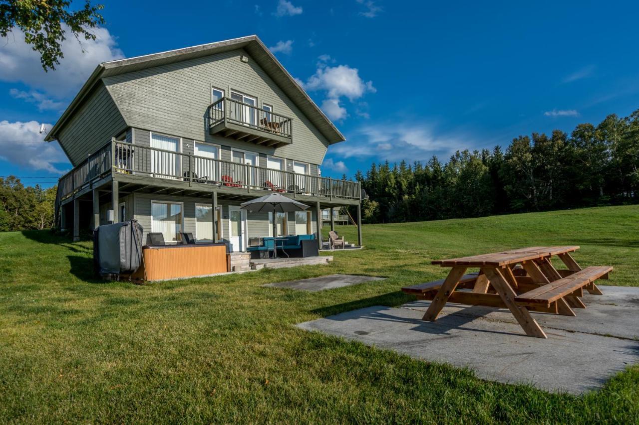 Montfjord - Chalets, Vue Spectaculaire Et Spa. Chantafjord #4 Sacre-Coeur エクステリア 写真