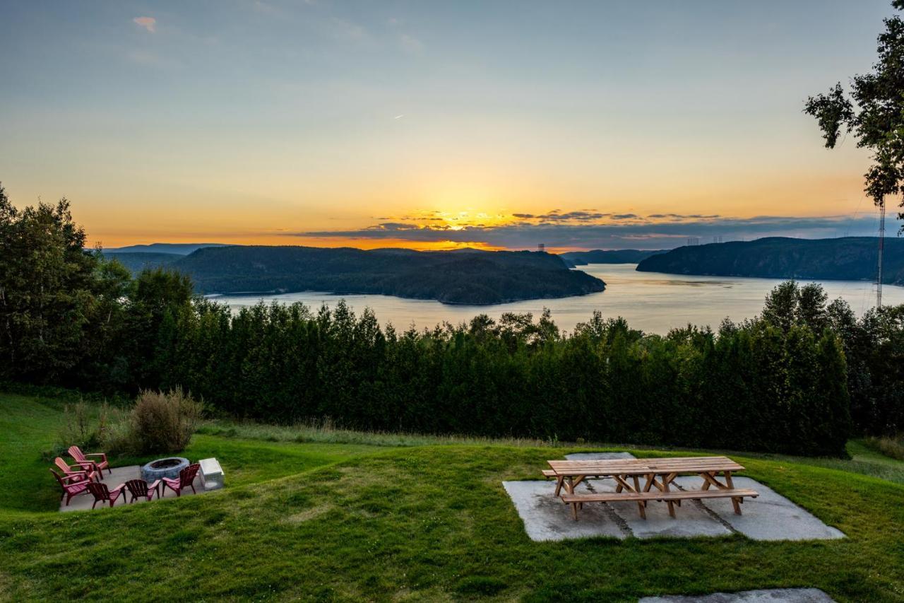 Montfjord - Chalets, Vue Spectaculaire Et Spa. Chantafjord #4 Sacre-Coeur エクステリア 写真