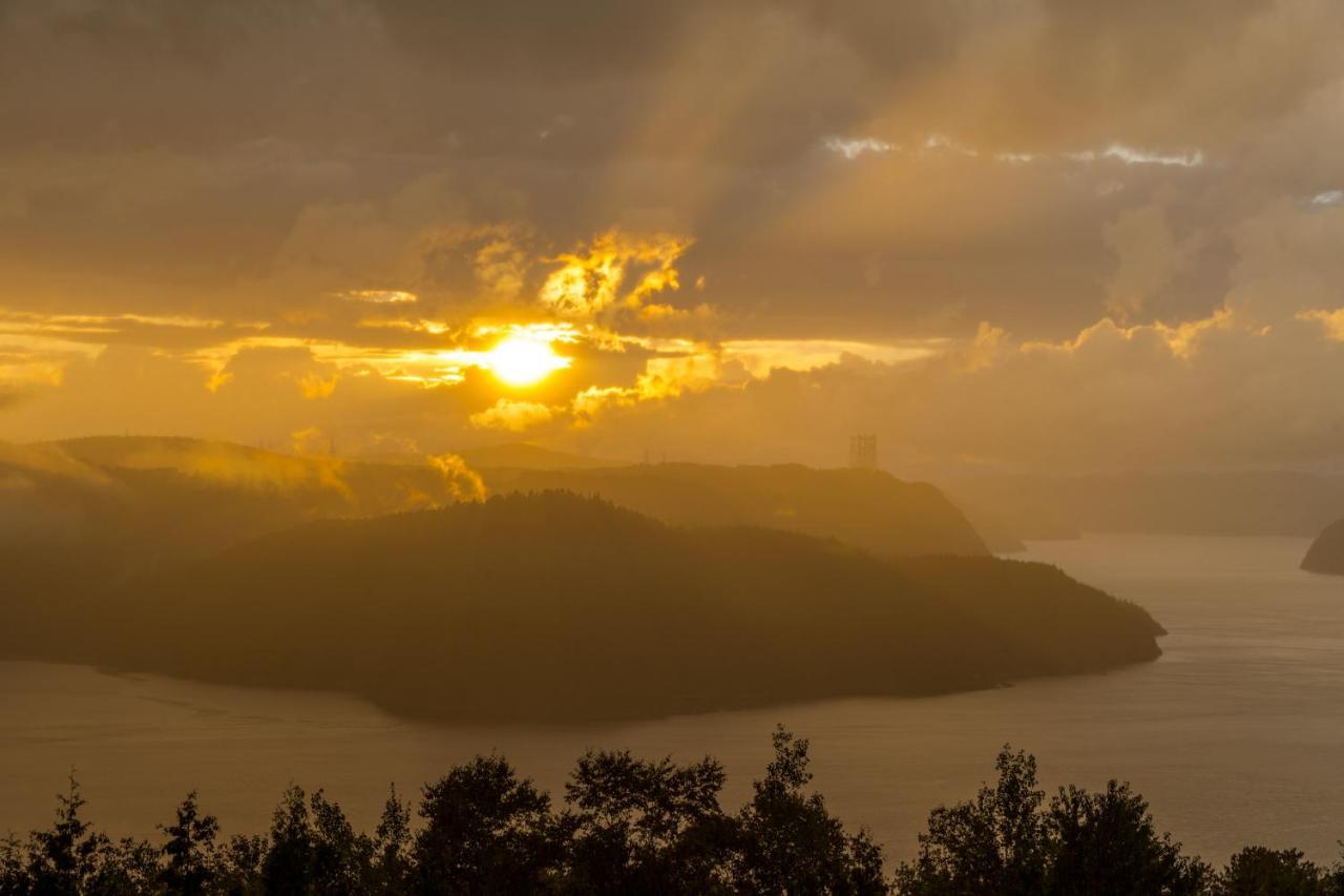 Montfjord - Chalets, Vue Spectaculaire Et Spa. Chantafjord #4 Sacre-Coeur エクステリア 写真